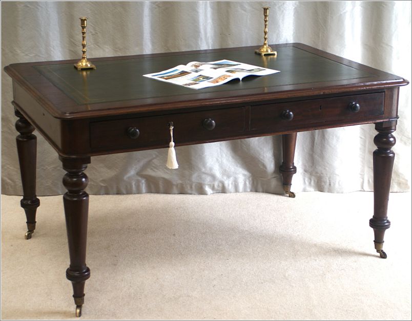 3048 Antique William IV Four Drawer Library Table (1)